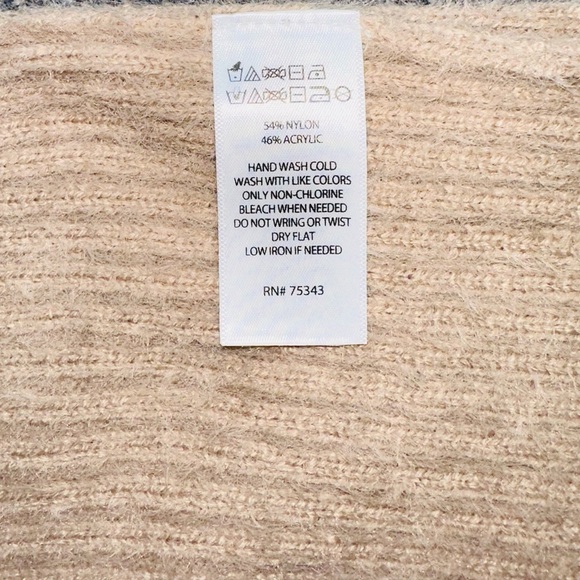 NWOT! Sincerely Jules short sleeve sweater dress/knitted beige dress Size SMALL✨ - Picture 4 of 9